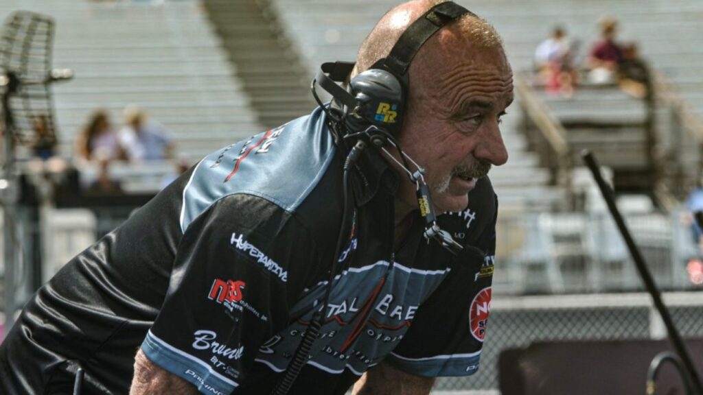 Crew chief Darrel Herron