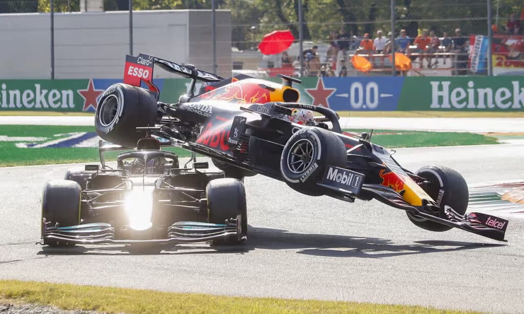 downside of chicanes