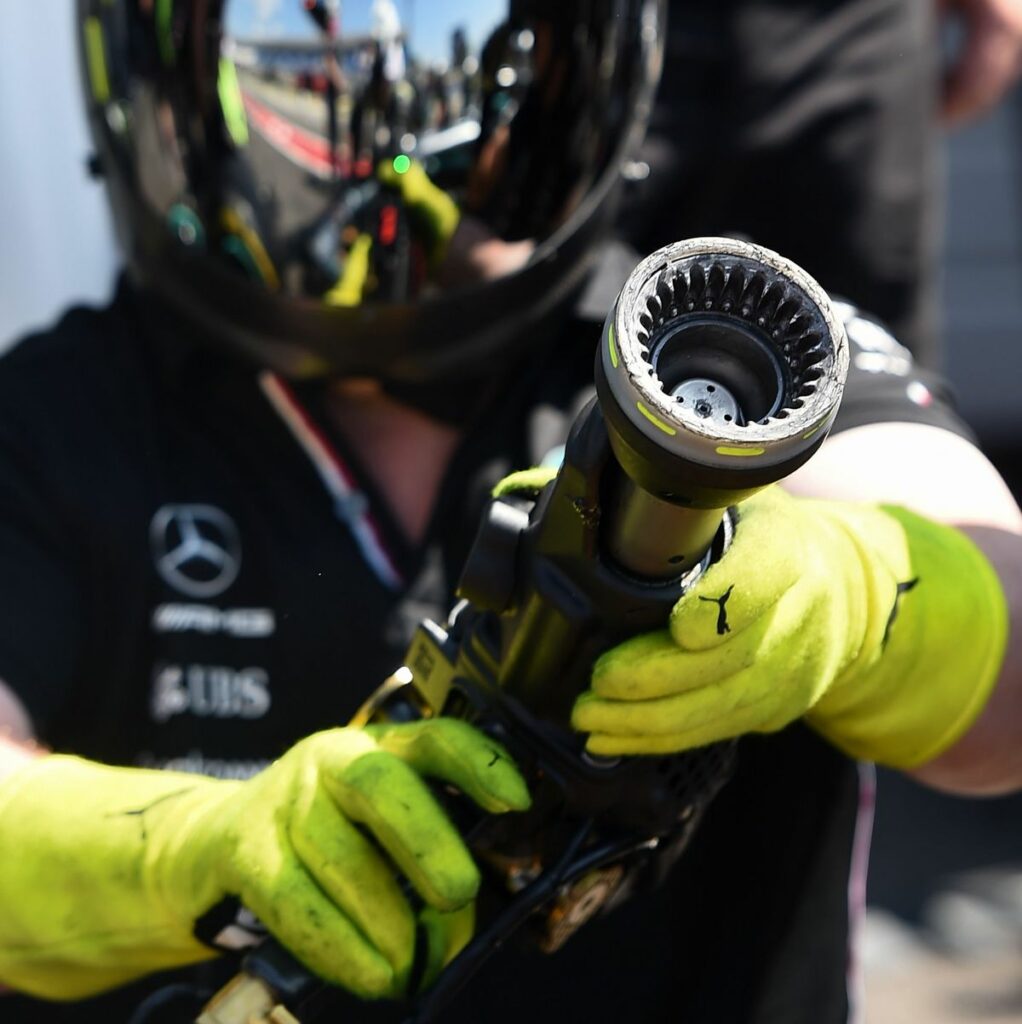 Wheel Gun Operator