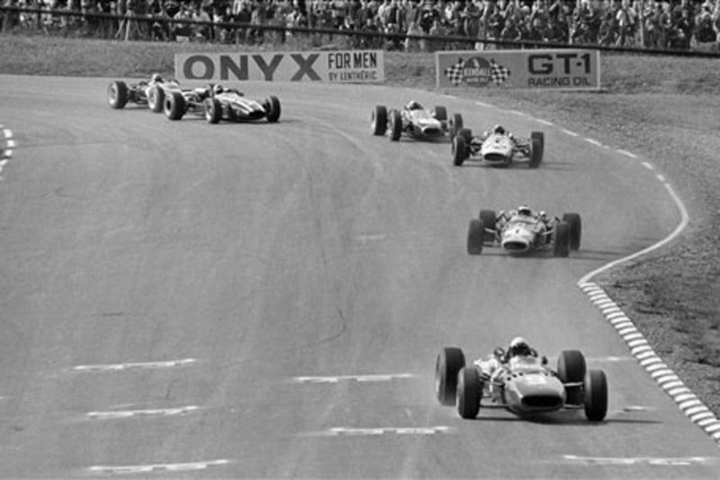 purpose of chicane in f1